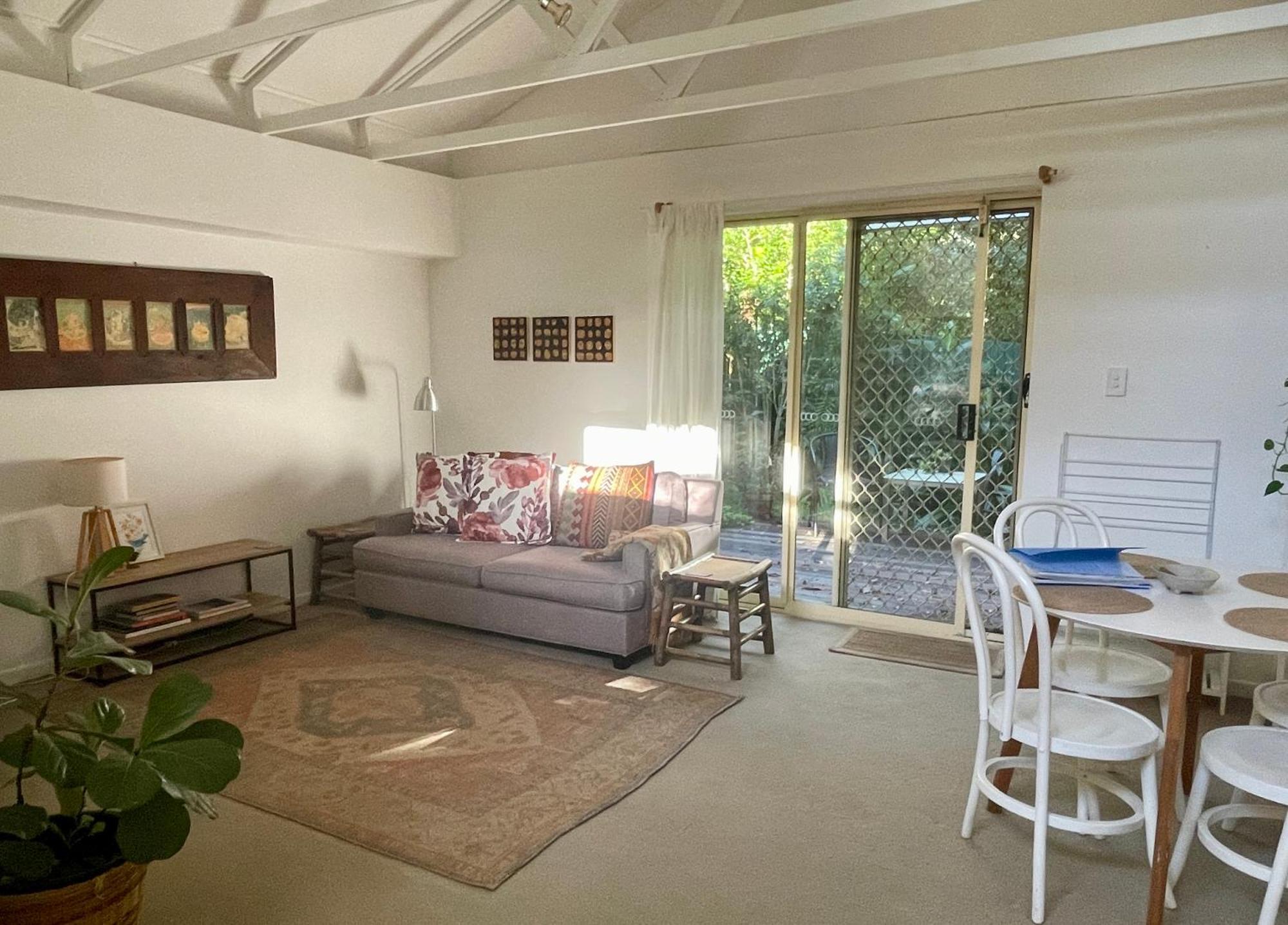 Lilli Pilli Guesthouse 拜伦湾 外观 照片