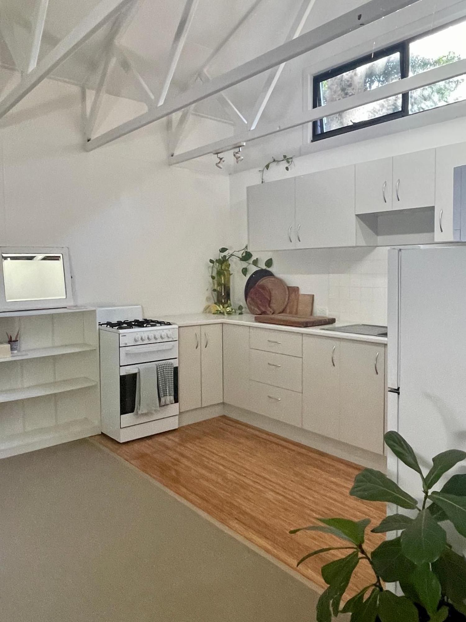 Lilli Pilli Guesthouse 拜伦湾 外观 照片