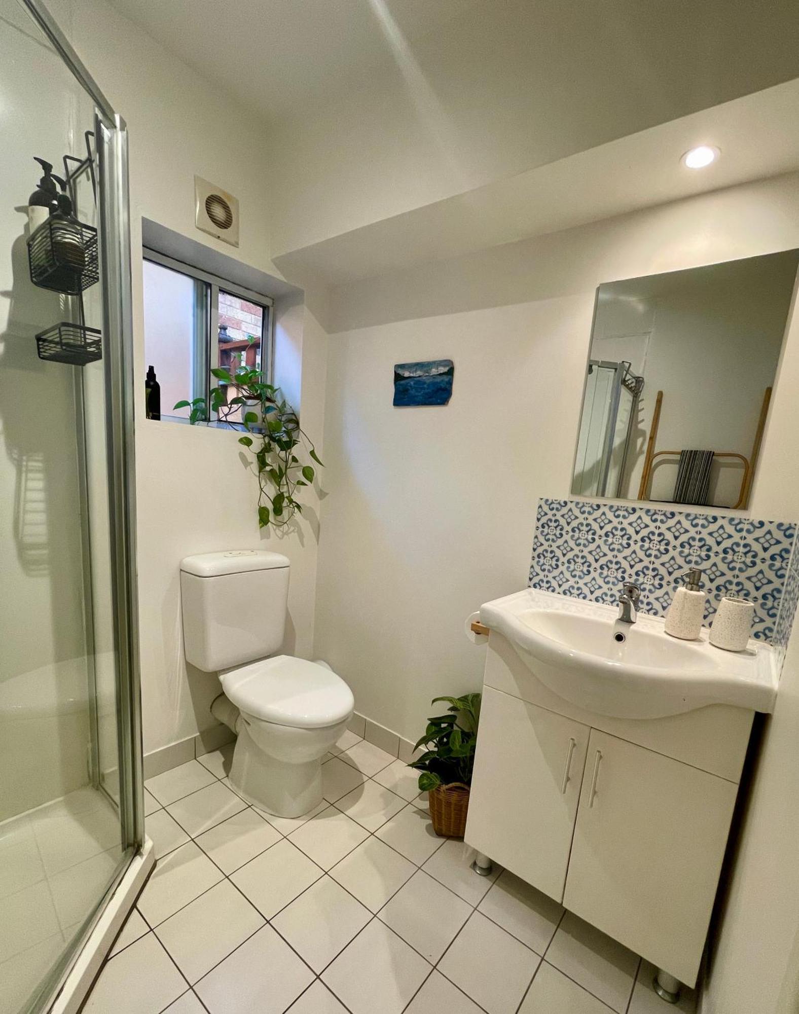 Lilli Pilli Guesthouse 拜伦湾 外观 照片