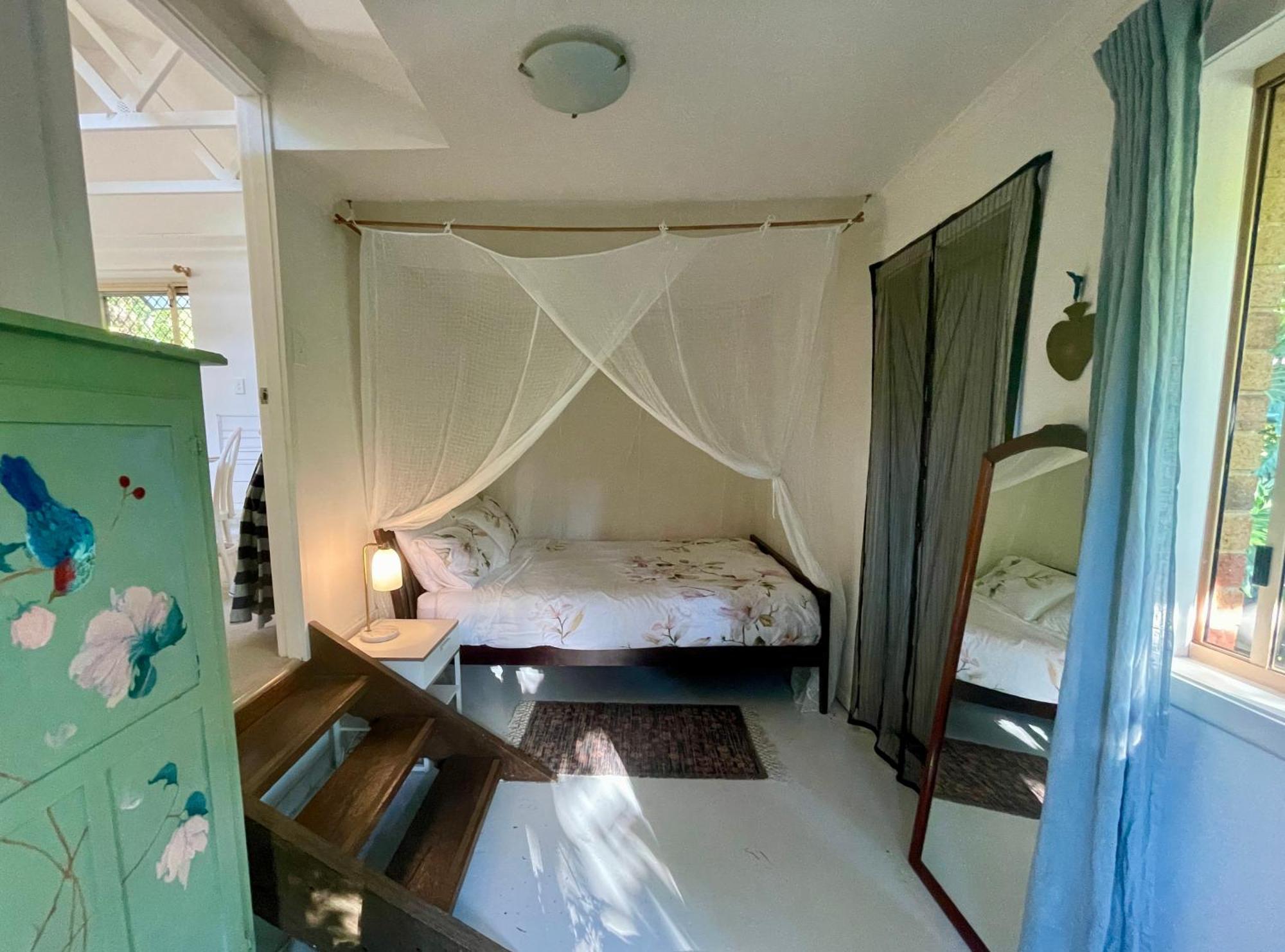 Lilli Pilli Guesthouse 拜伦湾 外观 照片