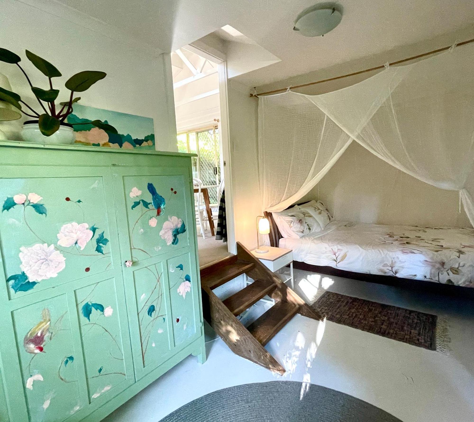 Lilli Pilli Guesthouse 拜伦湾 外观 照片