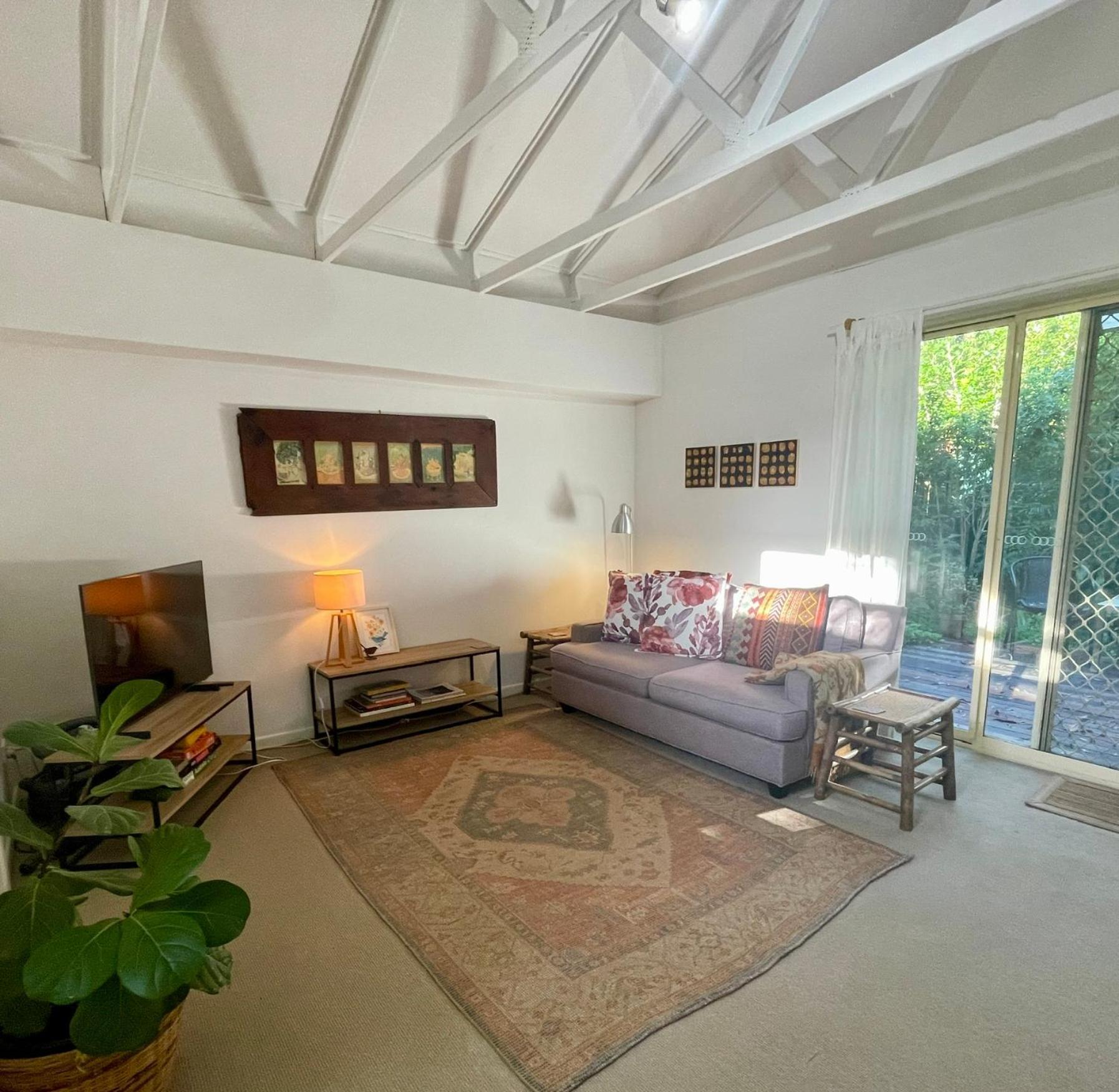 Lilli Pilli Guesthouse 拜伦湾 外观 照片