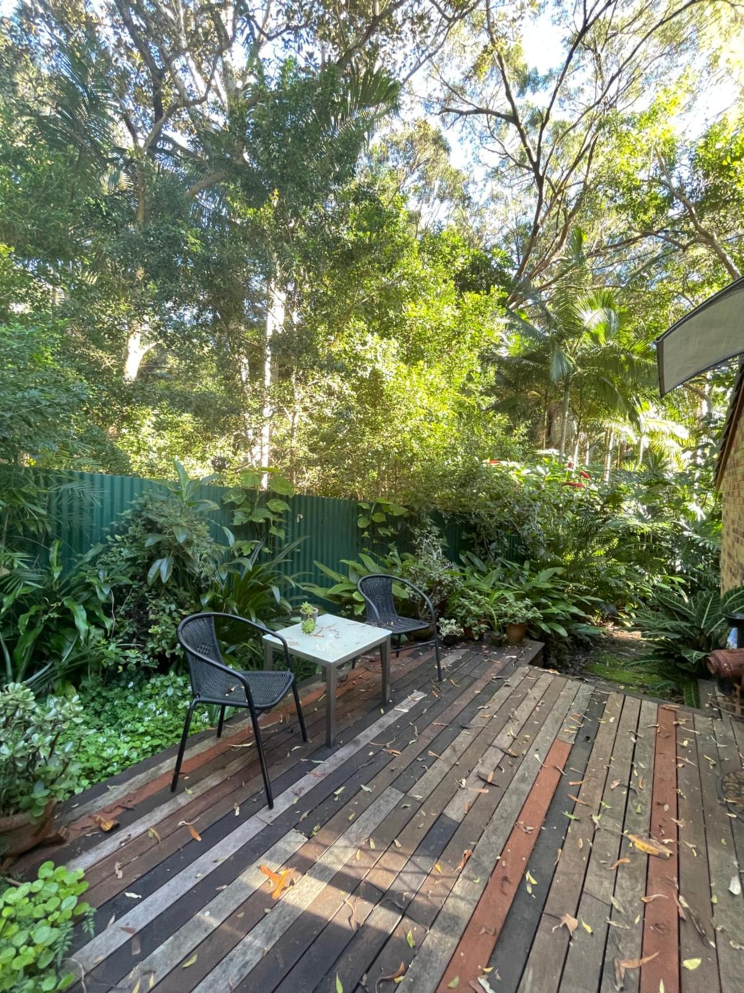Lilli Pilli Guesthouse 拜伦湾 外观 照片